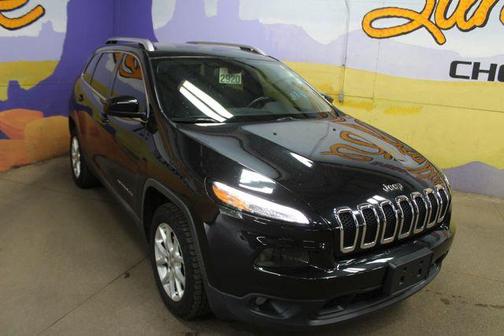 Brilliant Black Crystal Pearlcoat 2014 Jeep Cherokee Latitude