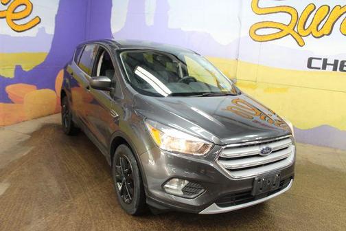 Magnetic 2019 Ford Escape SE