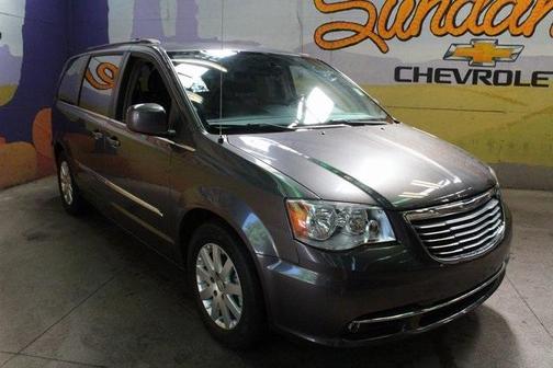 2015 Chrysler Town & Country Touring