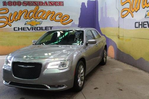2018 Chrysler 300 Touring