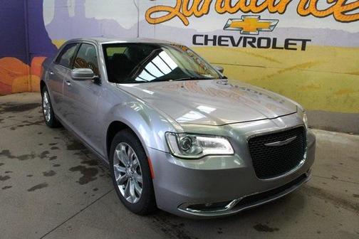 2018 Chrysler 300 Touring