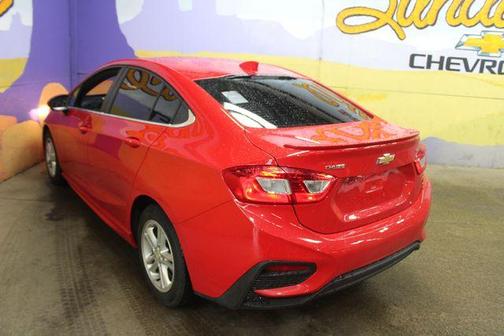 Red 2017 Chevrolet Cruze LT