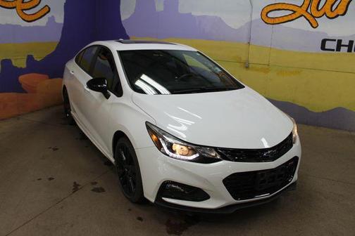 White 2018 Chevrolet Cruze LT