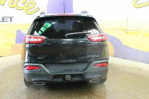 Brilliant Black Crystal Pearlcoat 2016 Jeep Cherokee Altitude