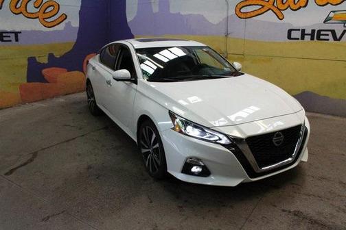 2022 Nissan Altima 2.5 Platinum