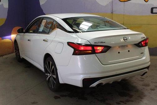 2022 Nissan Altima 2.5 Platinum