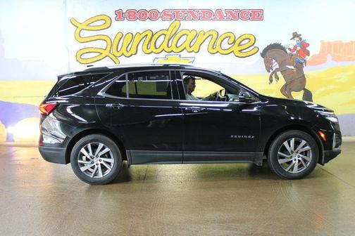 Black Metallic 2022 Chevrolet Equinox Premier