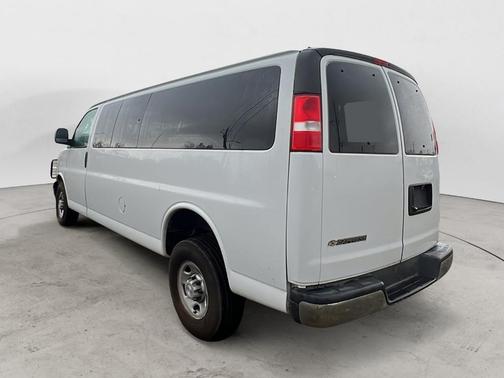 2021 Chevrolet Express 3500 LS