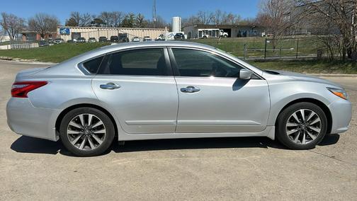 2017 Nissan Altima 2.5 SV