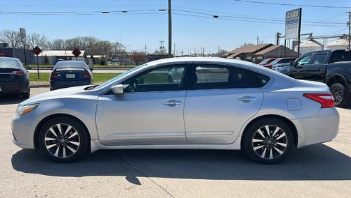 2017 Nissan Altima 2.5 SV