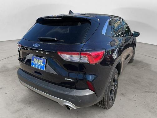 Blue 2021 Ford Escape SE