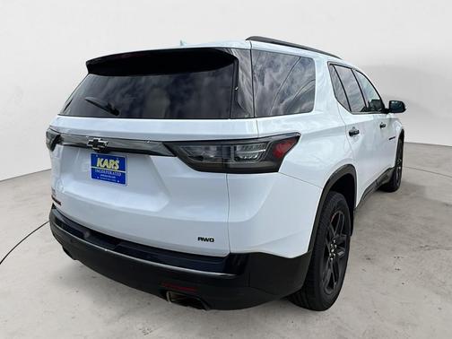 White 2020 Chevrolet Traverse Premier