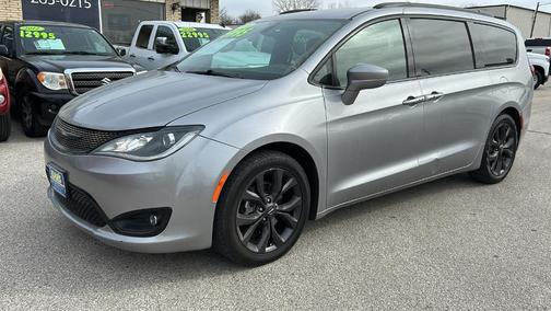 2019 Chrysler Pacifica Touring Plus