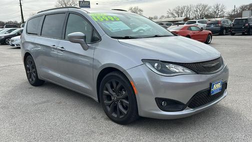 2019 Chrysler Pacifica Touring Plus