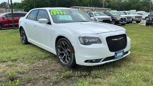 2016 Chrysler 300 S