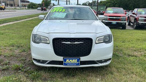 2016 Chrysler 300 S