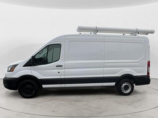 2023 Ford Transit-250 T-250