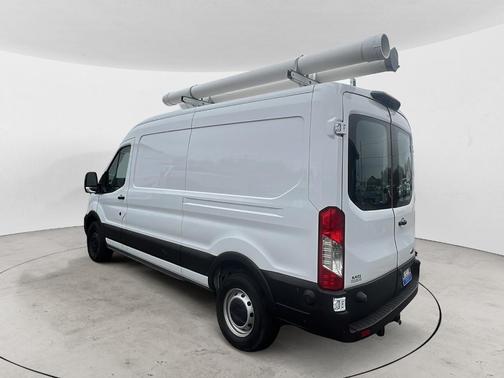 2023 Ford Transit-250 T-250