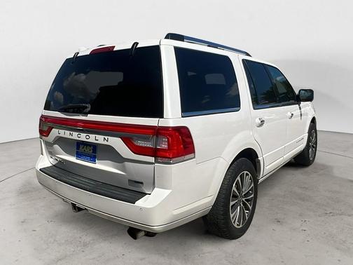 2015 Lincoln Navigator Base