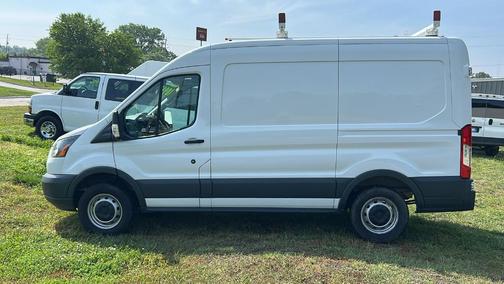 2017 Ford Transit-250 130 WB Medium Roof Cargo