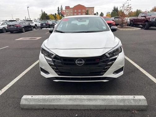2025 Nissan Versa 1.6 SR