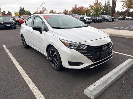 2025 Nissan Versa 1.6 SR