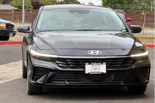 2025 Hyundai ELANTRA HEV Limited