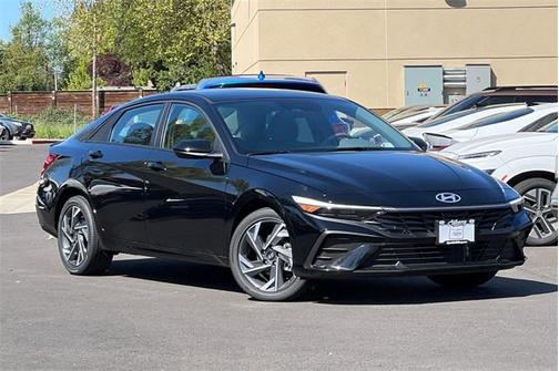 2025 Hyundai ELANTRA HEV SEL Sport
