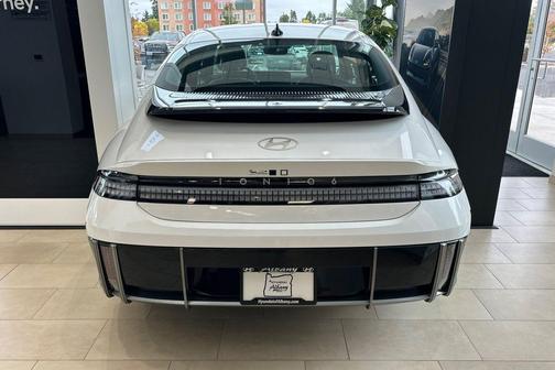 2025 Hyundai IONIQ 6 SEL