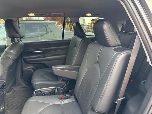 2024 Toyota Grand Highlander Hybrid LIMITED