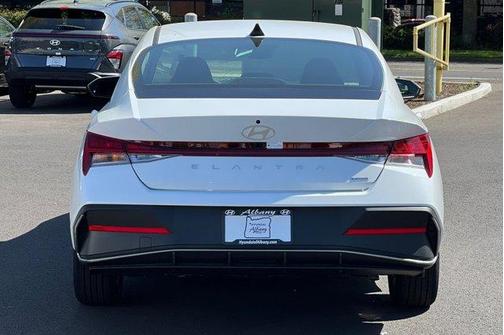 2025 Hyundai ELANTRA HEV Blue