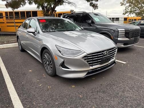 2023 Hyundai SONATA Hybrid SEL