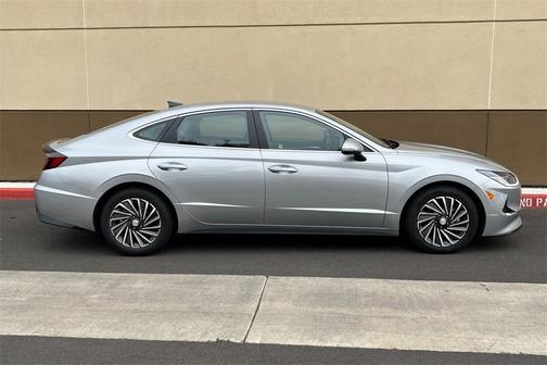 2023 Hyundai SONATA Hybrid SEL