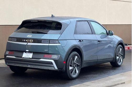 2026 Hyundai IONIQ 5 SE