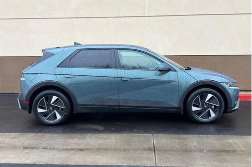 2026 Hyundai IONIQ 5 SE