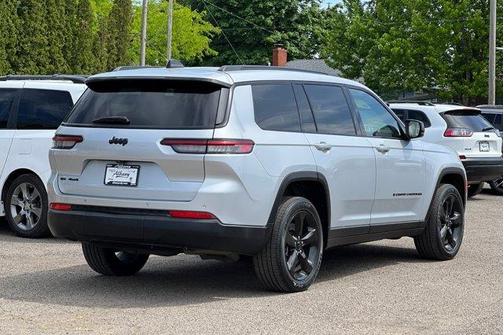 2021 Jeep Grand Cherokee L Laredo