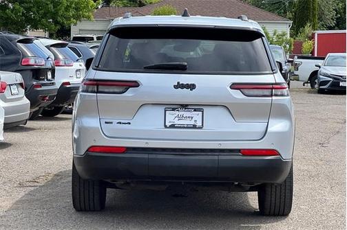 2021 Jeep Grand Cherokee L Laredo