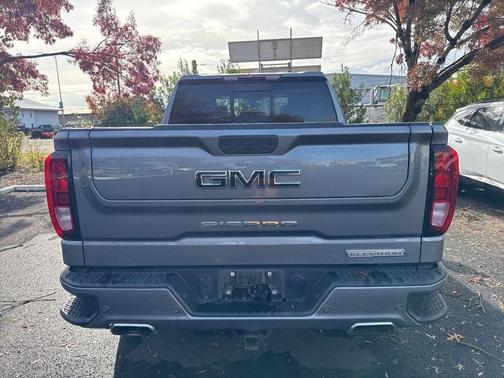 2022 GMC Sierra 1500 Limited Elevation