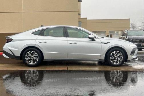 2026 Hyundai SONATA Hybrid Blue