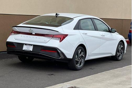 2025 Hyundai ELANTRA HEV SEL Sport