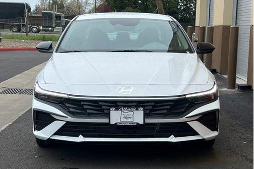 2025 Hyundai ELANTRA HEV SEL Sport