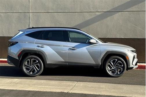 2025 Hyundai TUCSON Hybrid Limited