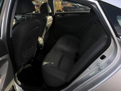 2012 Hyundai SONATA Hybrid Base
