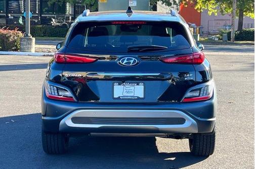 2022 Hyundai KONA Limited