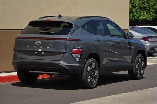 2025 Hyundai KONA SEL Convenience