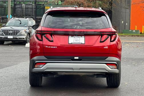 2025 Hyundai TUCSON SEL