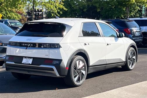 2025 Hyundai IONIQ 5 SE