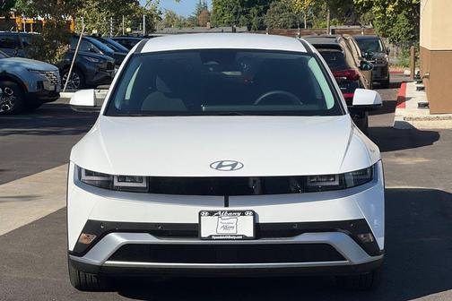 2025 Hyundai IONIQ 5 SE