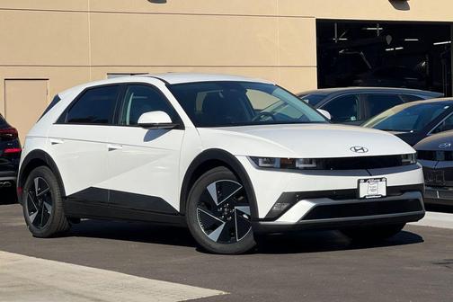 2025 Hyundai IONIQ 5 SE