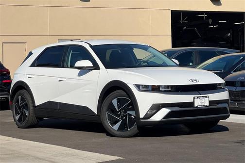 2025 Hyundai IONIQ 5 SE